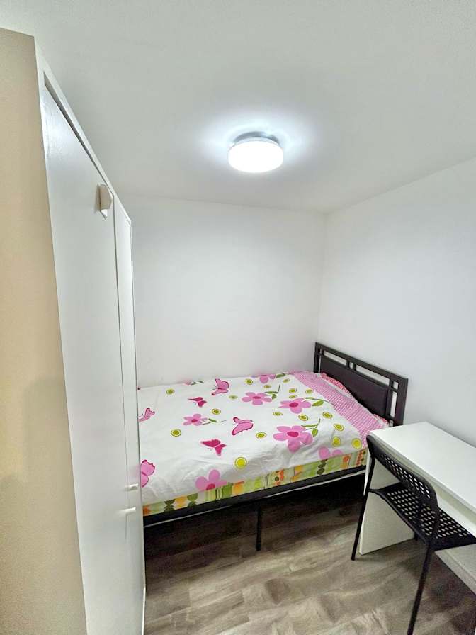 EKC Homestay Toronto's room