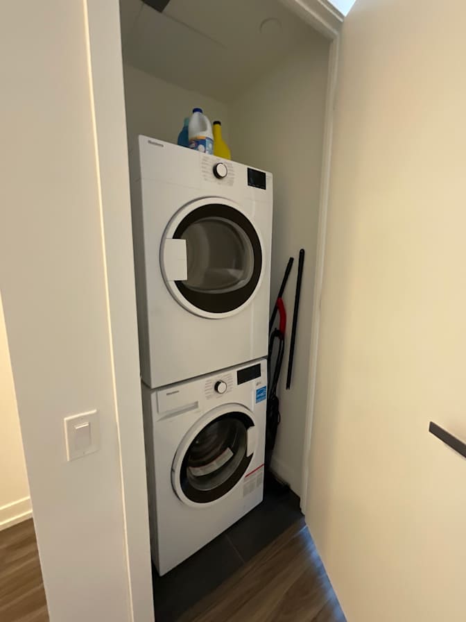 Photo of Tobi's room