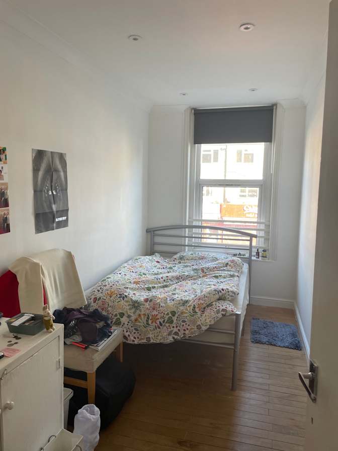 Photo of Samuel Desmurs Dawson's room