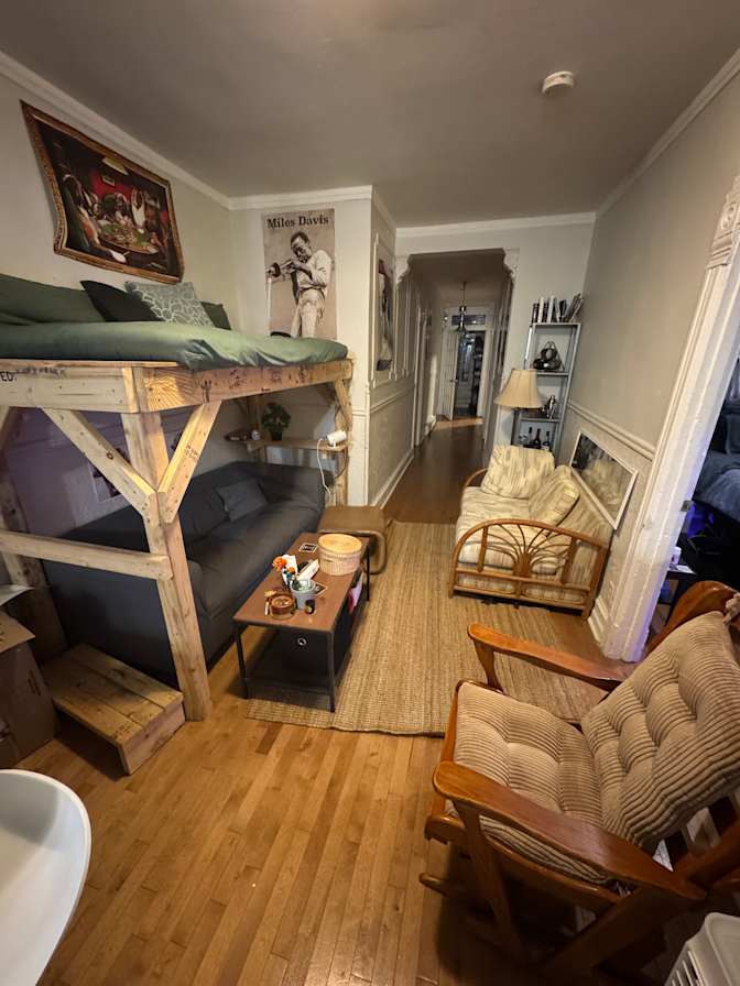 Photo of Ethan Thomas's room