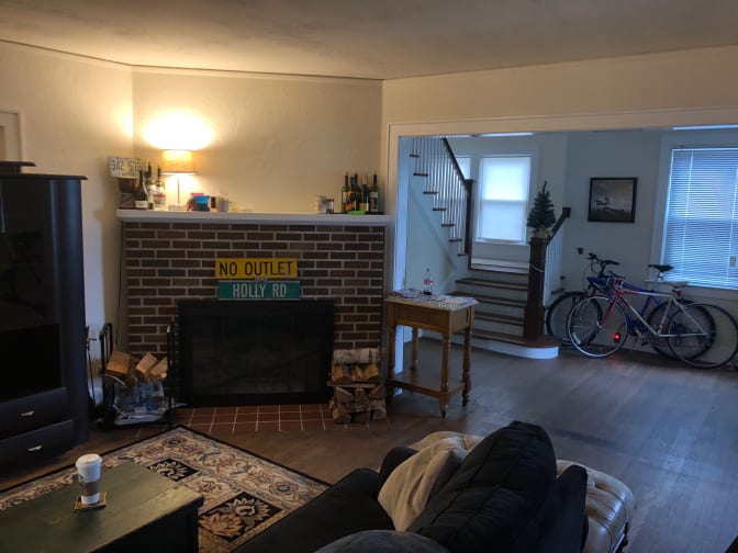 Photo of Stamford Roommate Needed to Share 4 Bedroom Home's room