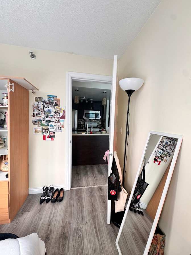 Alba Caselles's room