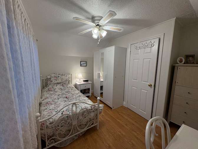 Please Contact's room