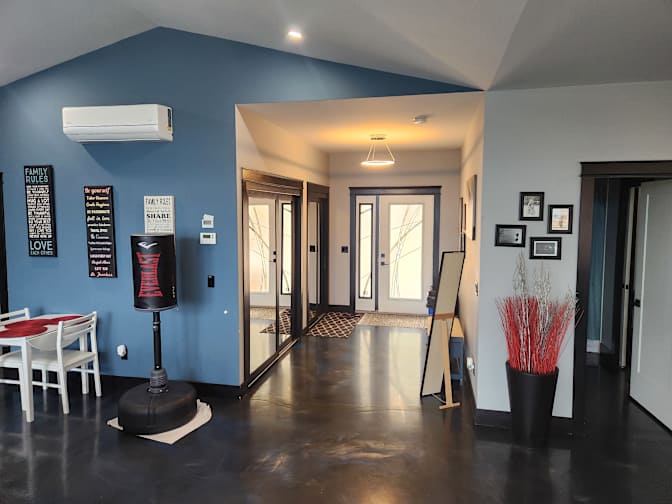 Adrienne kendall's room