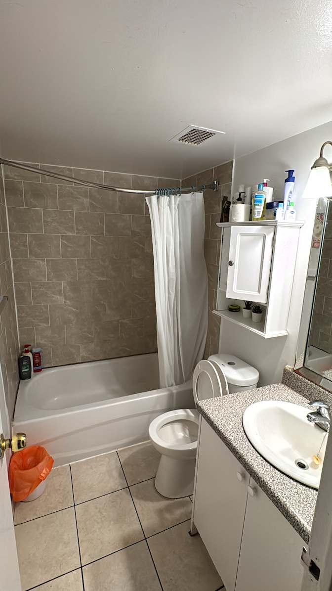 Photo of Abdulrahman's room