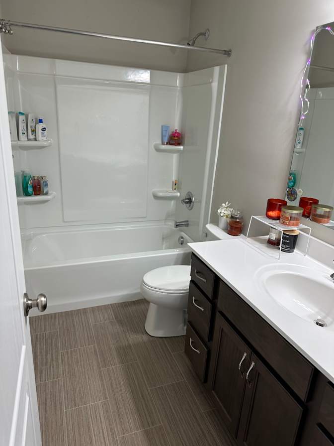 Private room to rent in share house Bellbrook, Ohio...