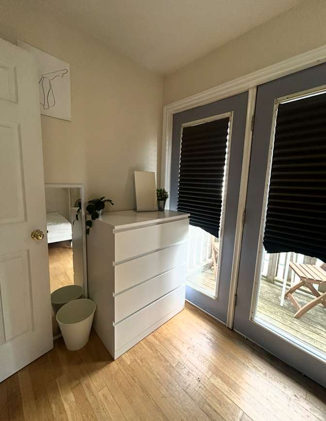 Bella Rae and Paris S's room