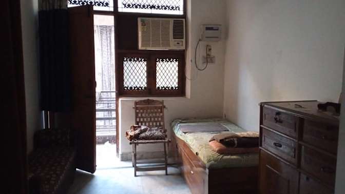 Photo of Saurav's room