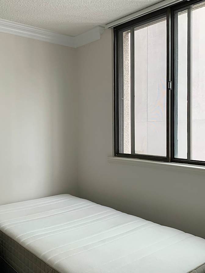 Inioluwa Ajenifuja's room