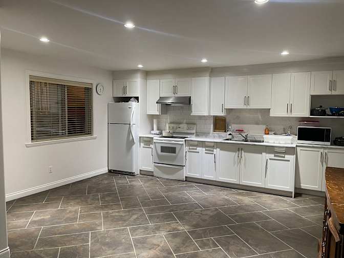 Suman Dhaliwal's room