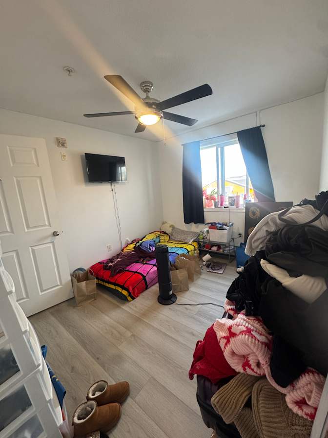 rhonda Janson's room