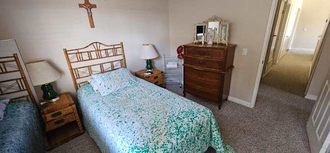 Photo of Rosmen's room