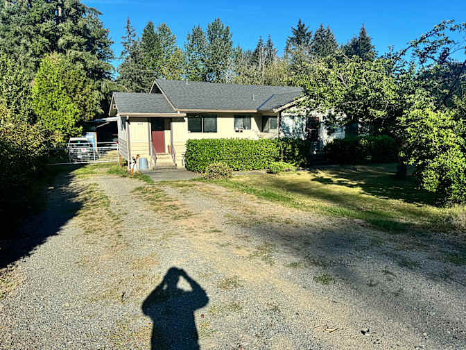 Aedan Monteith's room