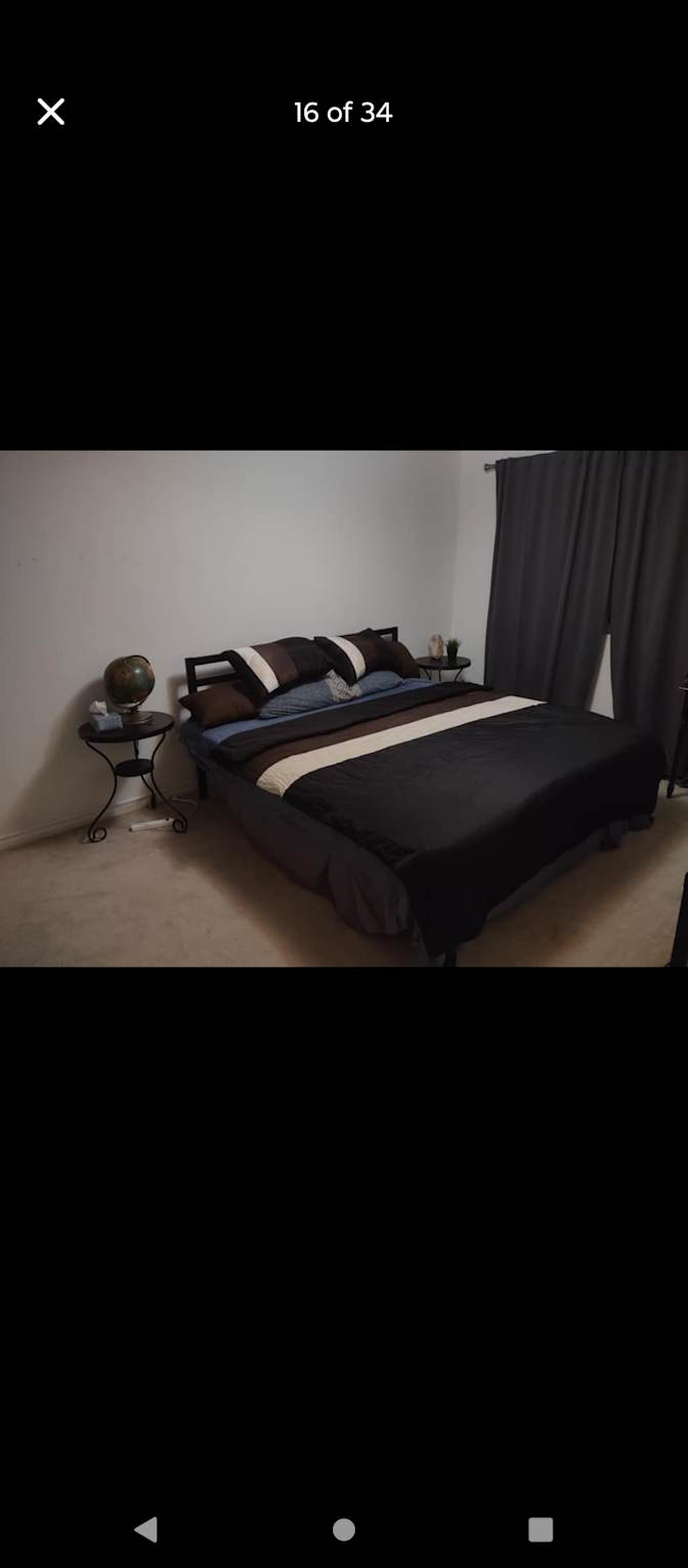 Andrew Karabinos's room