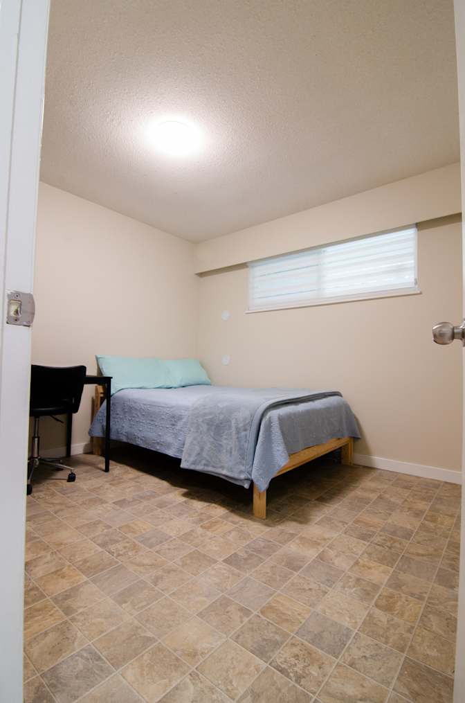 Grant M Baluyut's room