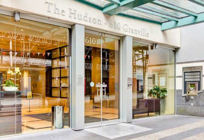 Christal Sarana's room