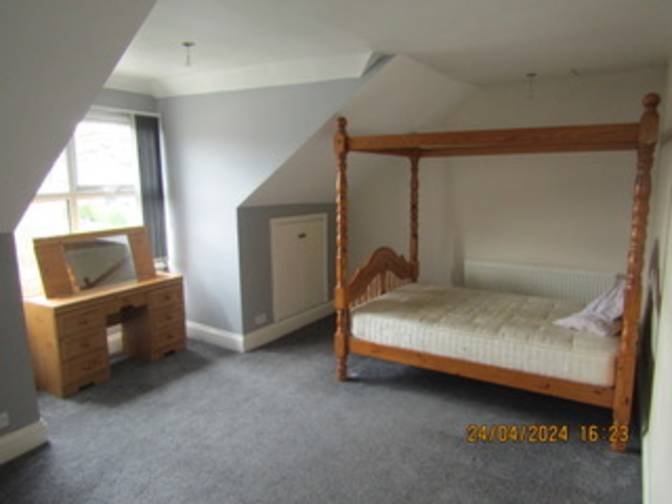 Photo of Nissi's room