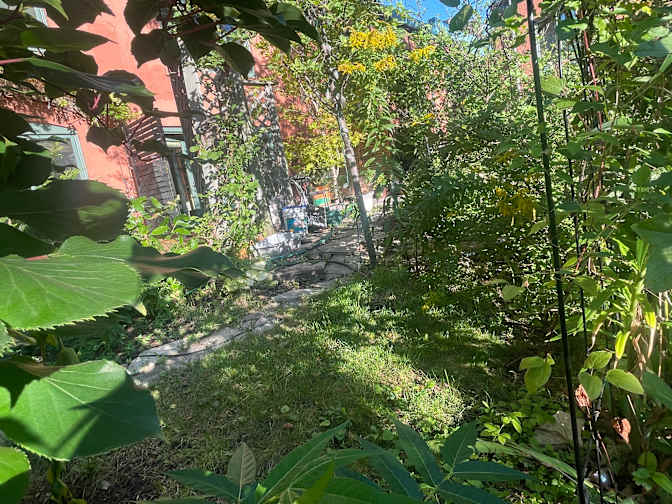 Photo of Gary's room