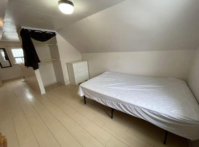 Anna Maria Waskiewicz's room