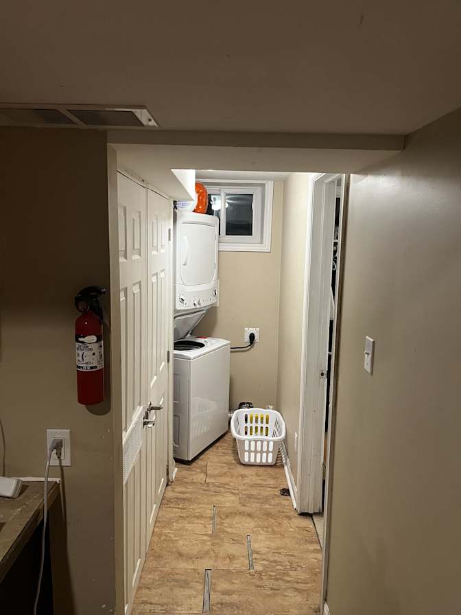 AARON J RODUNER's room