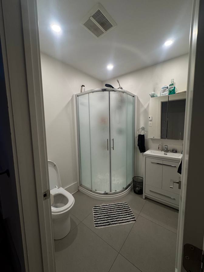 Haileigh Milov's room