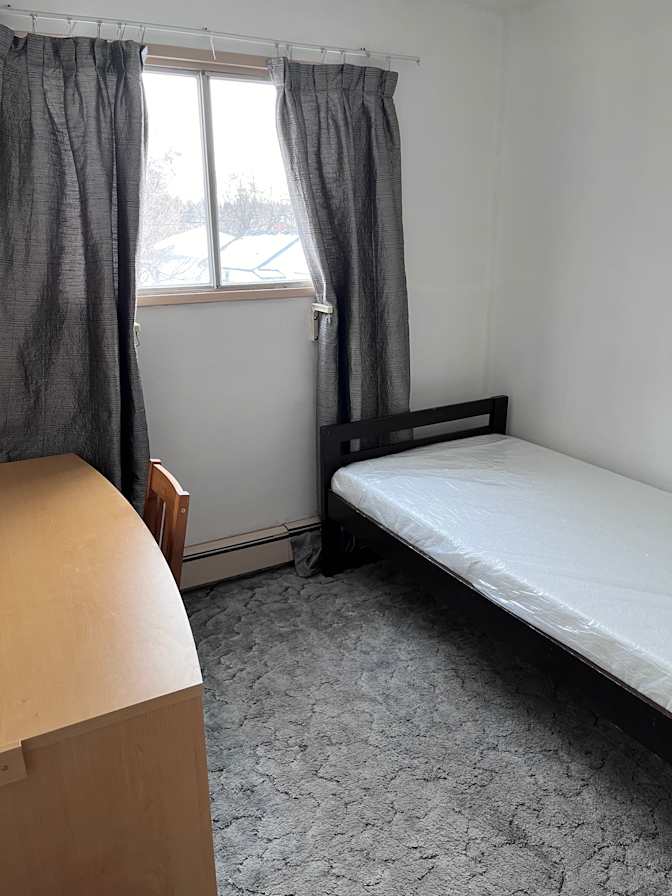 Bruce Marchand's room