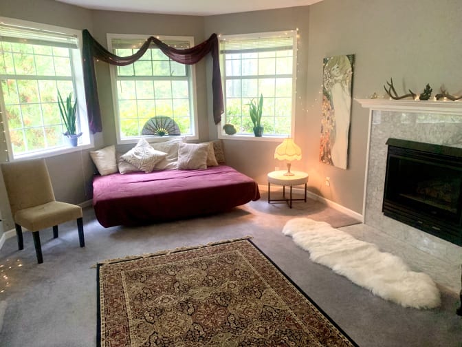 Maxine Fischer's room