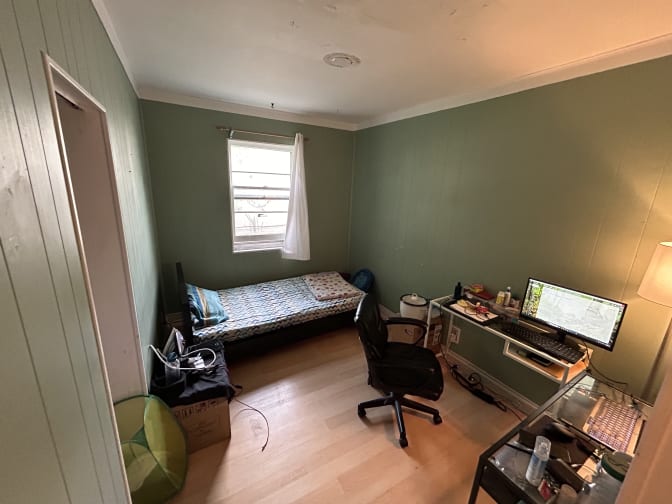 Photo of Gene's room