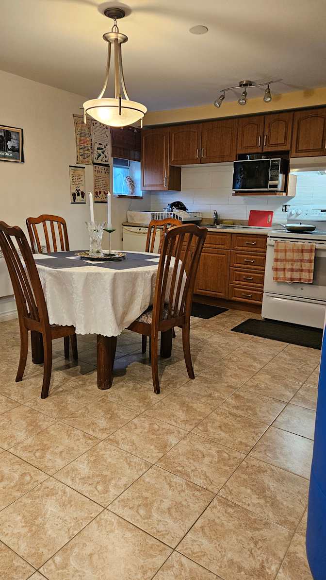 stacy-ann sappleton's room