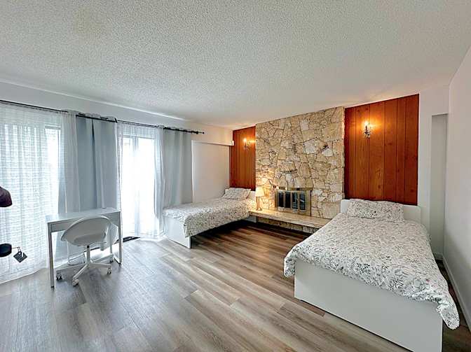 Photo of Shahram's room