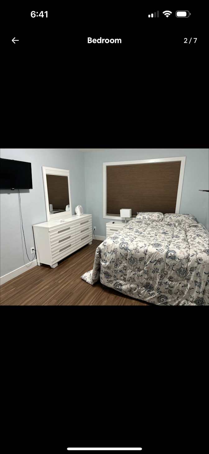 Azeezat Adekanmbi's room