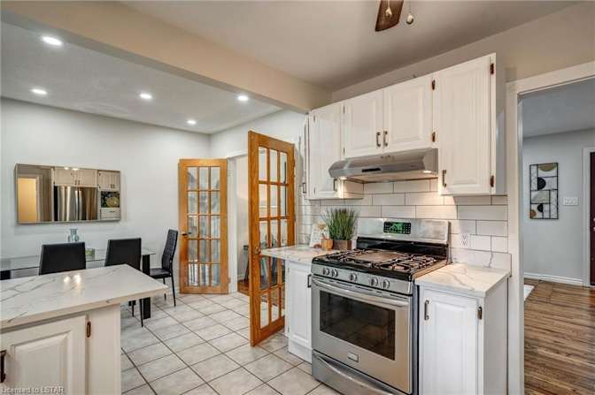 Harshil Thakkar's room