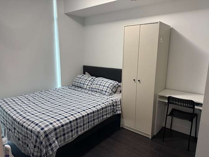 Alexis Zambrano's room