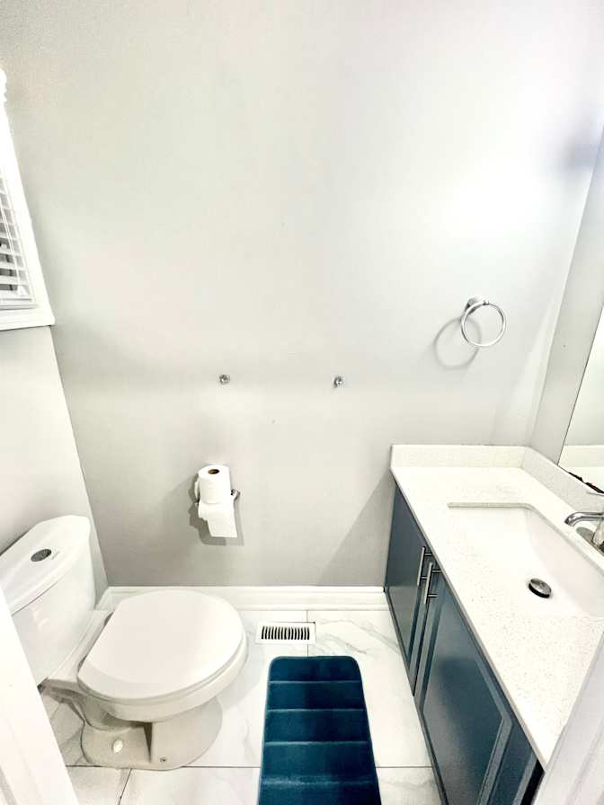 EKC Homestay Toronto's room