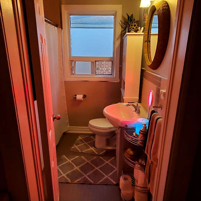 Desh Alexander's room