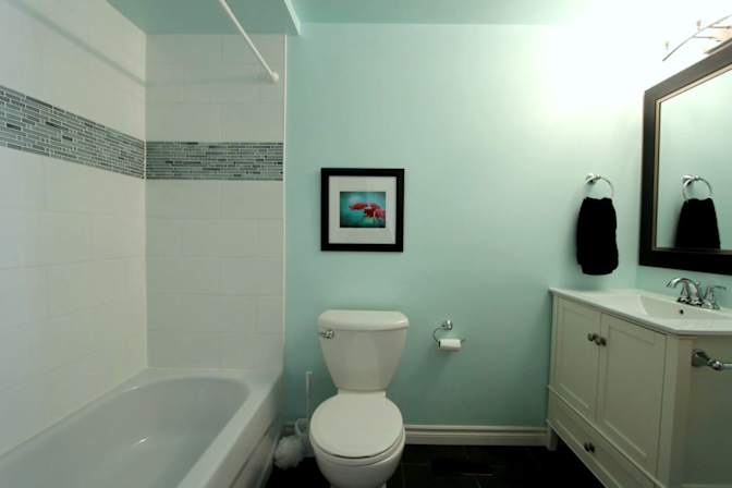 Toronto Rental's room