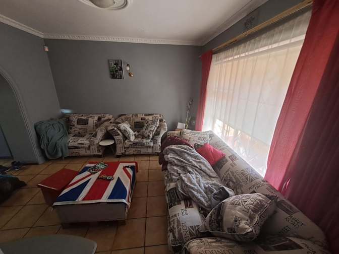 Photo of Reshikad's room