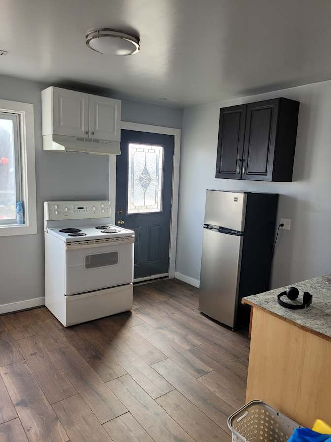 Jason MacLean's room