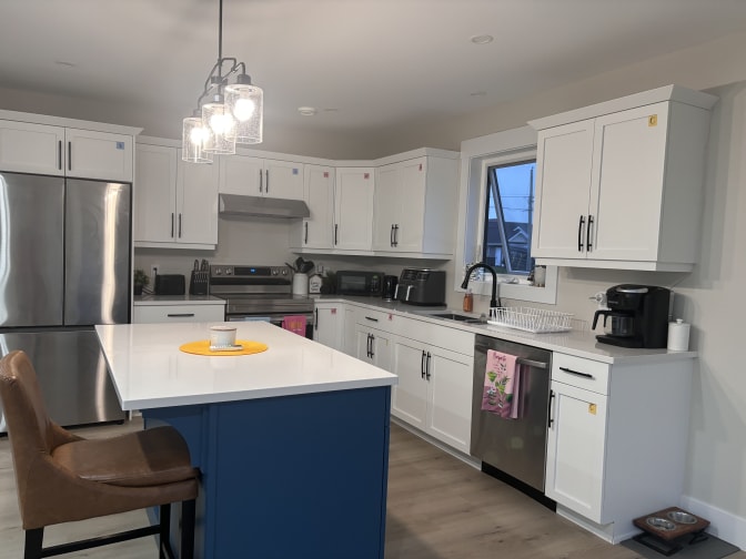 Chelsea Md Thompson's room