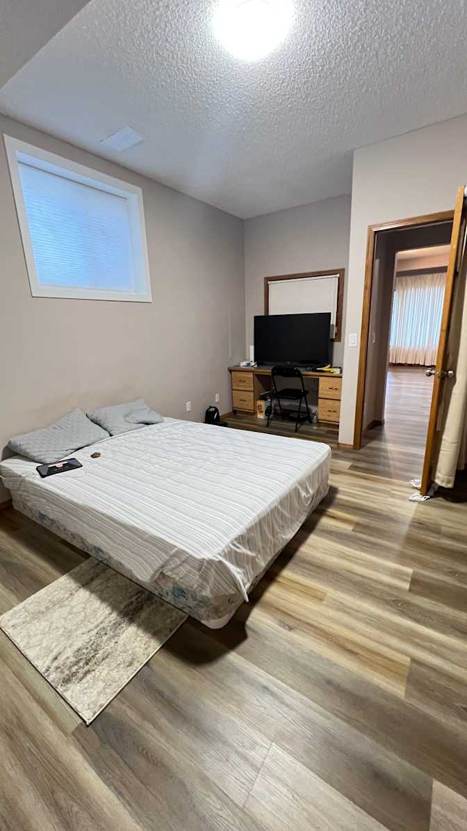 Meng Qiong Huang's room