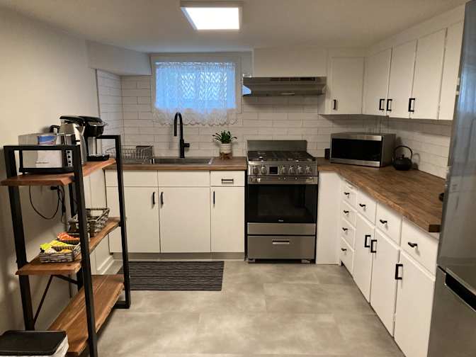 Mary ellen Mitchell's room