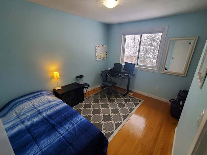 Hani & Zeynab's room