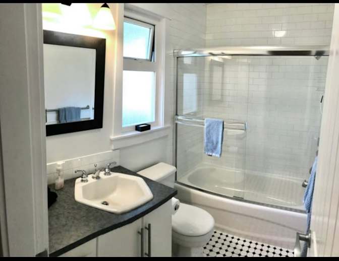 Andrew Miloglav's room