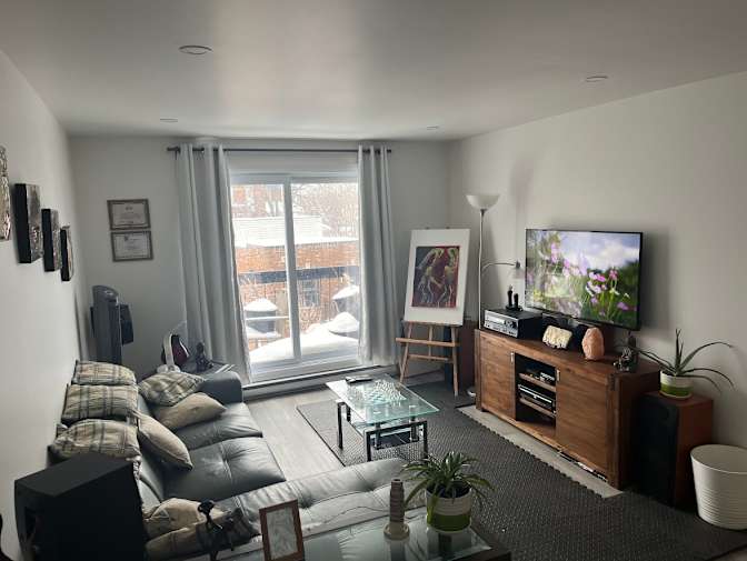 Jean-Francois Marchand's room