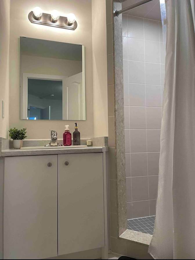 Photo of Tharsan's room