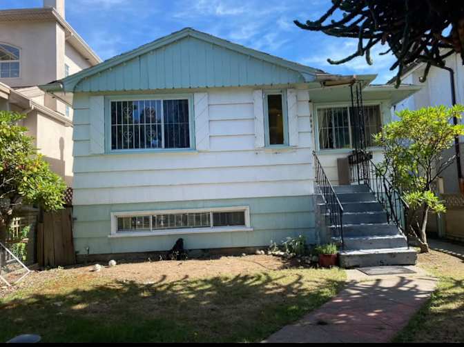 Photo of Hero's room