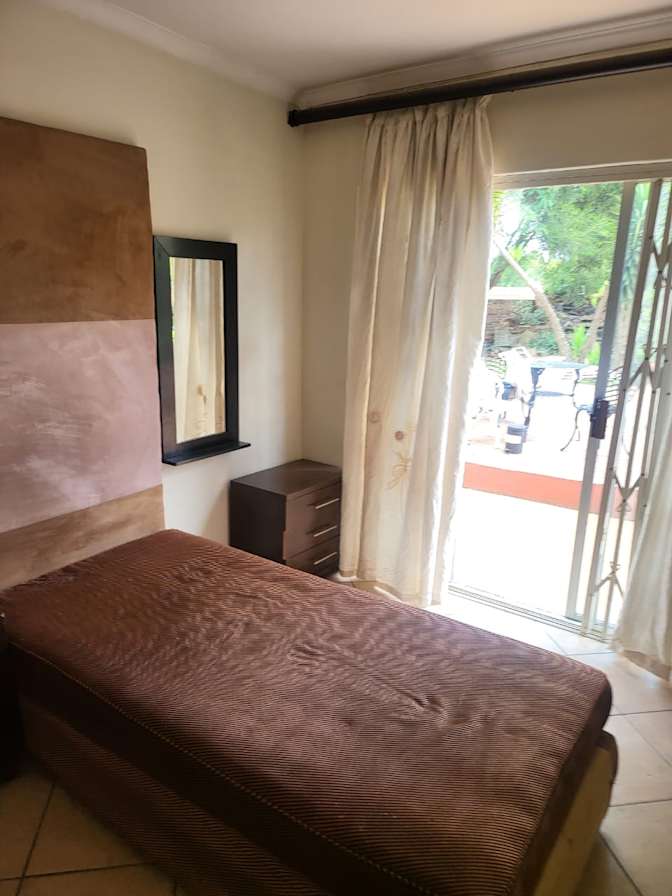 Photo of Vuyelwa's room