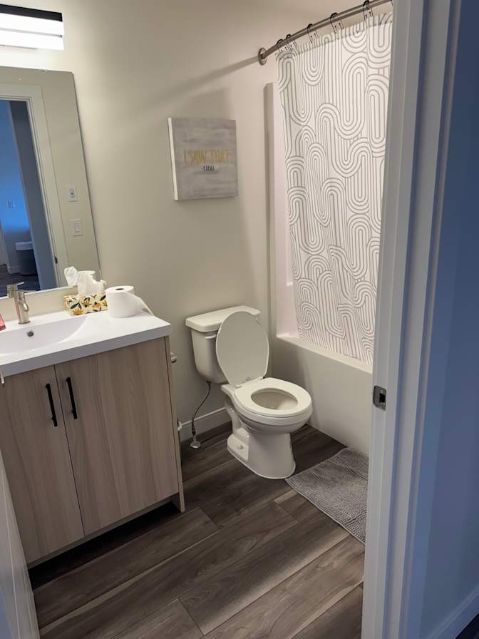 kaitlin sweetapple's room