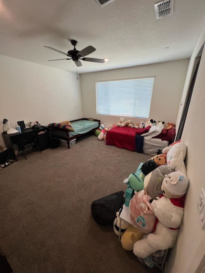 Photo of Hai-Chau's room