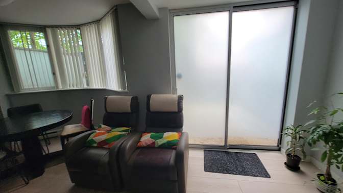 Brenda Evangelista's room